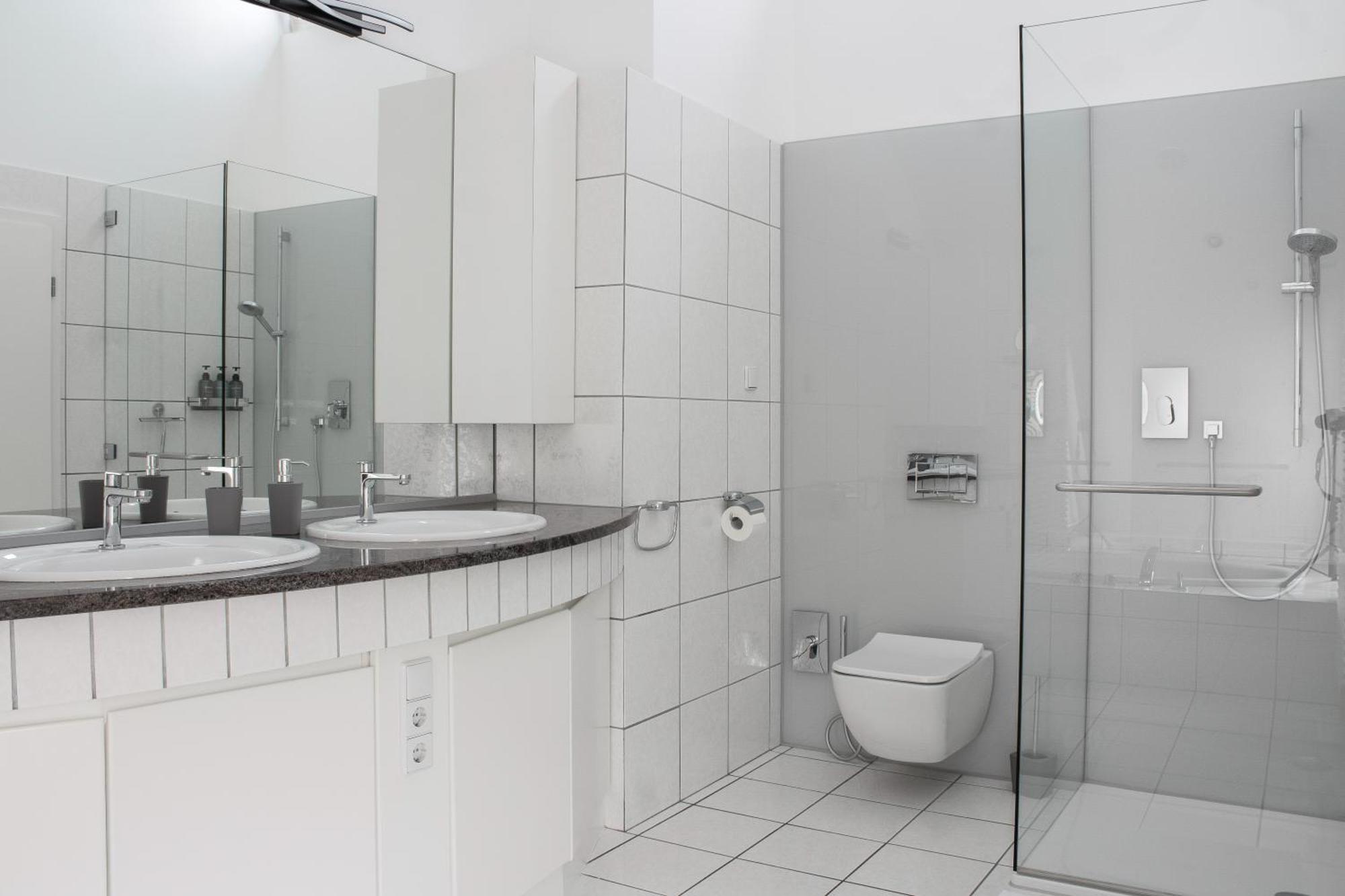 וורמס Penthouse-Maisonette - City Center, Highspeed Internet, Garage מראה חיצוני תמונה